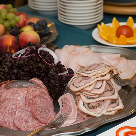 灵克宾酒店 灵克宾